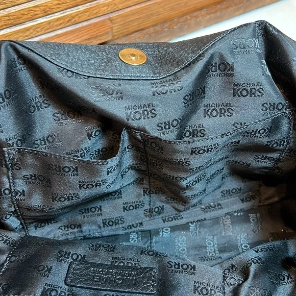 EUC Michael Kors tassel hobo black, pebble leather, satchel shoulder bag - Picture 17 of 17